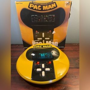 PAC MAN 1981 Tomytronic Video Vintage Game with Box Works!! Excellent Condition